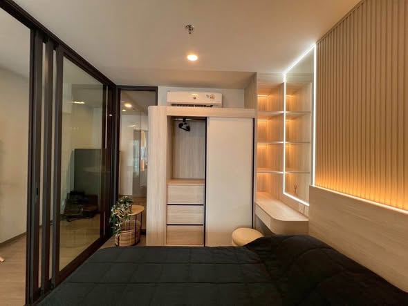 bedroom and room interior of Aspire Sukhumvit-Rama 4