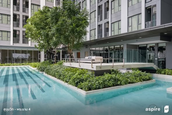 pool of Aspire Sukhumvit-Rama 4