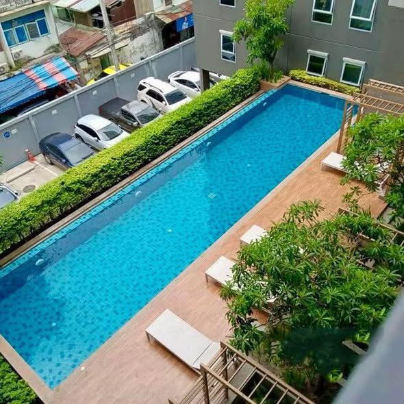 pool of Aspire Wutthakat