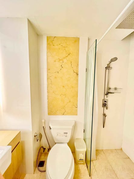 bathroom of Atlantis Condo Resort Pattaya