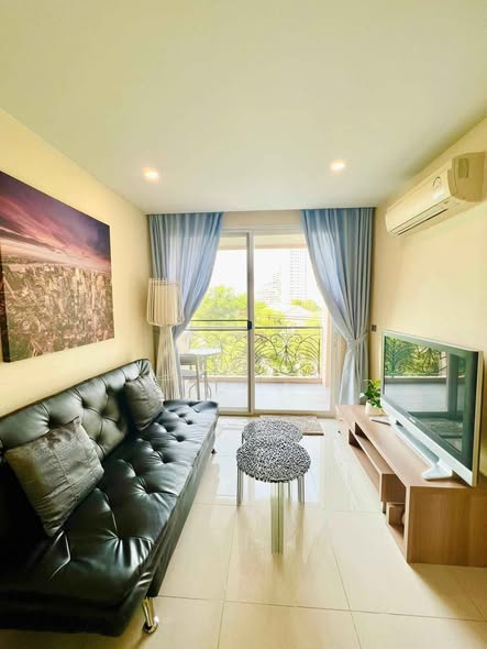 living room and bedroom of Atlantis Condo Resort Pattaya
