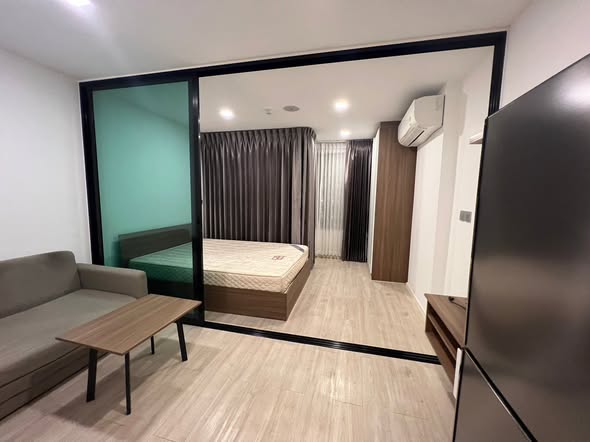 bedroom and room interior of Atmoz Ladprao 71