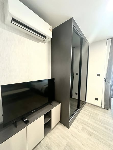 room interior and kitchen of Atmoz Palacio Ladprao Wanghin | แอทโมซ พาลาซิโอ ลาดพร้าว วังหิน