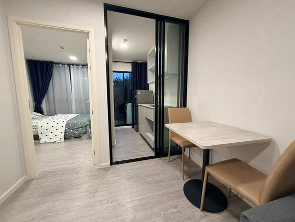 bedroom and room interior of Atmoz Tropicana Bangna