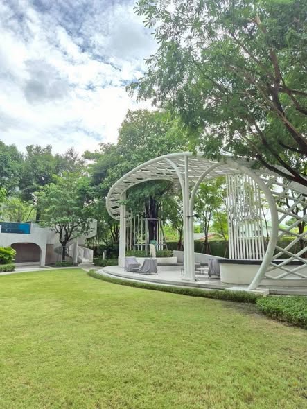 Atmoz Tropicana Bangna