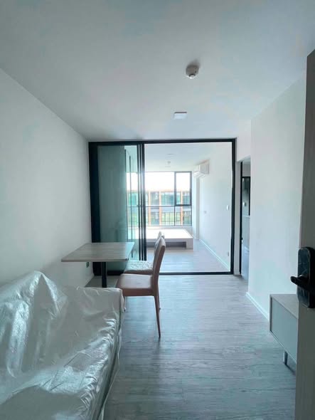 room interior of Atmoz Tropicana Bangna