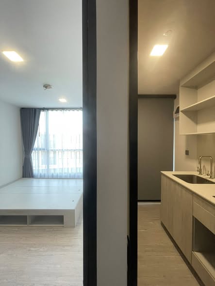 room interior and bathroom of Atmoz Tropicana Bangna
