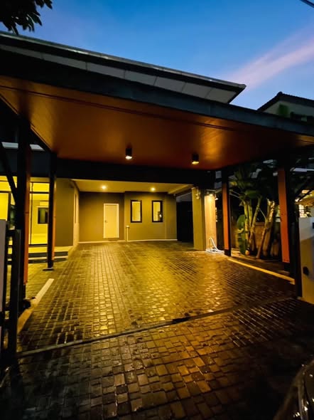Atoll Java Bay
