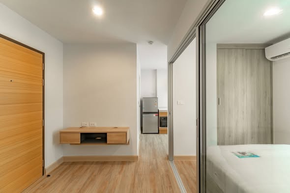 bedroom and room interior of B5 Kirin Condo Rajapruk