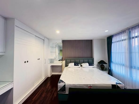 bedroom and room interior of Baan Chan Condominium