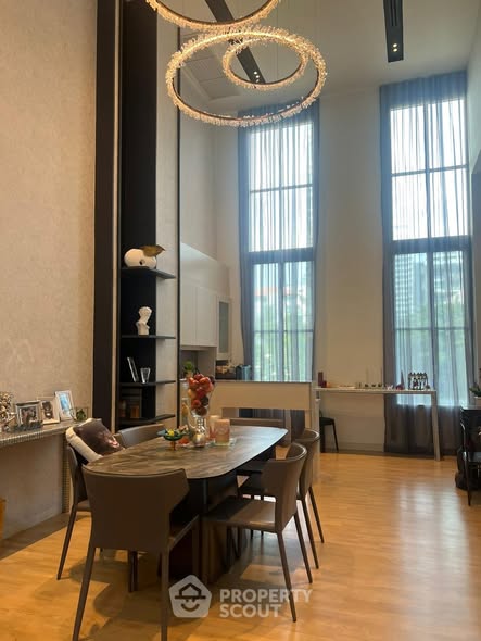 Baan klang Krung (British Town – Thonglor)