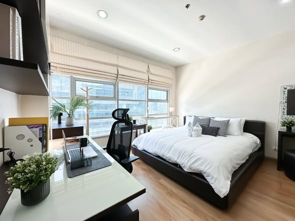 bedroom of Baan Klang Krung Siam-Pathum Wan