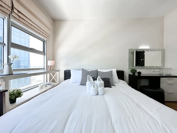 bedroom of Baan Klang Krung Siam-Pathum Wan