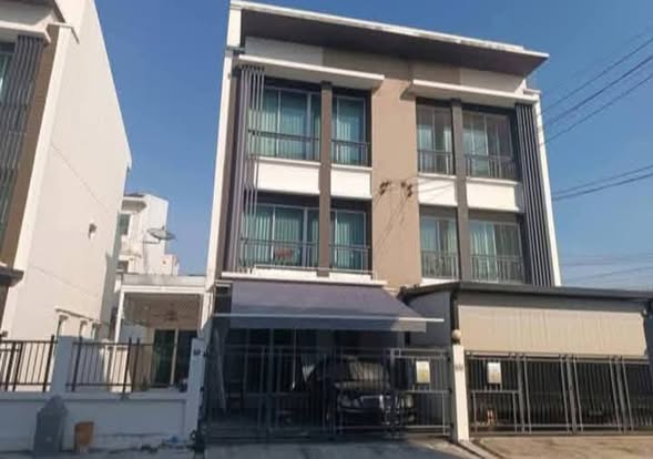 Baan Klang Muang Chokchai 4