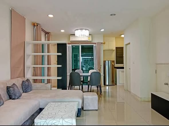 living room of Baan Klang Muang Chokchai 4