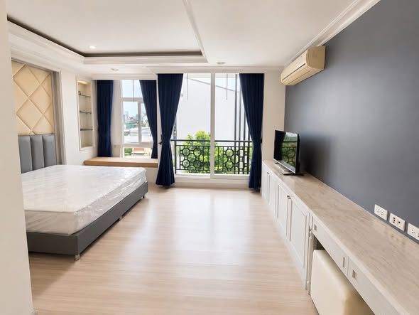 bedroom of Baan Klang Muang Rama 9