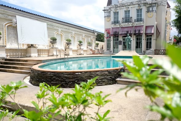 pool of Baan Klang Muang Rama 9 Soi 43