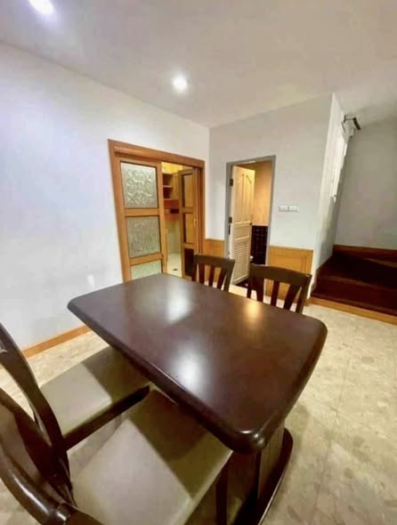 room interior of Baan Klang Muang Rama 9 Soi 43