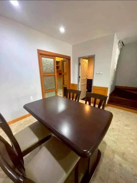 room interior of Baan Klang Muang Rama 9 Soi 43