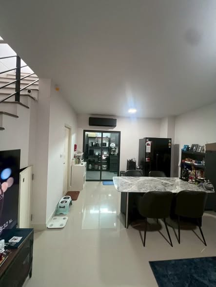 Baan Klang Muang Sukhumvit – Onnut