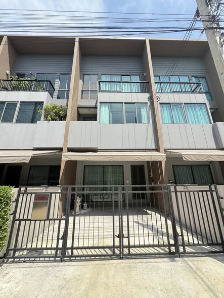 Baan Klang Mueang Rama 9-Krungthep Kritha