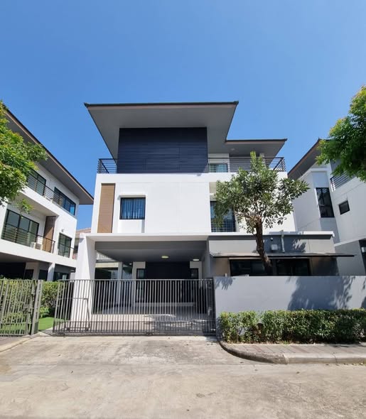 Baan Lumpini Suan Luang Rama 9