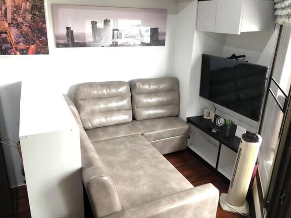 living room of Baan Phaholyothin Place