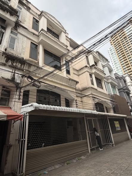 Baan Phrom Phong