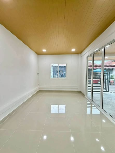 Baan Pruksa 3 Soi Wat Lat Pla Duk