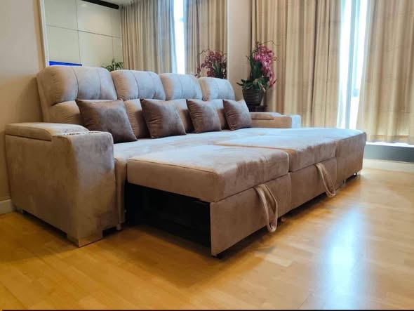 living room of Baan Sathorn Chao Phraya