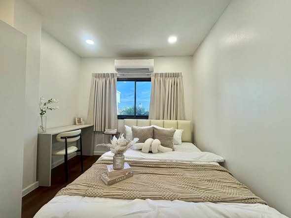 bedroom of Ban Klang Mueang Yaek Ratchada-Lat Phrao
