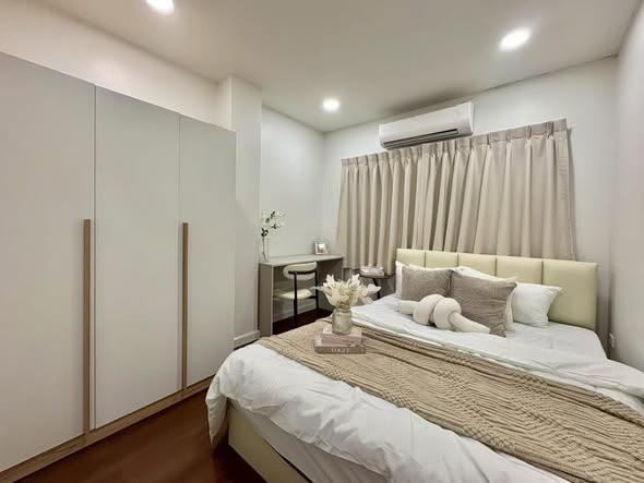 bedroom of Ban Klang Mueang Yaek Ratchada-Lat Phrao