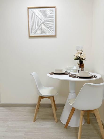 room interior of Bang Na Place Condo