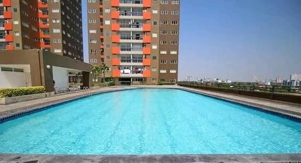 pool of Bang Na Residence