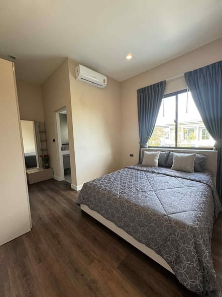 bedroom of Bangkok Boulevard Bangna KM.5 บางกอก บูเลอวาร์ด บางนา กม.5