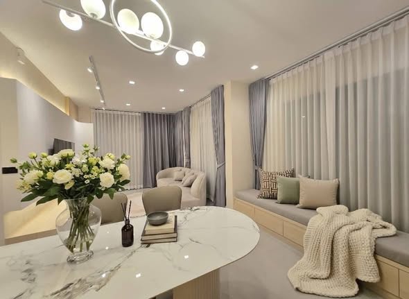 living room and bedroom of Bangkok Boulevard Bangna KM.5 บางกอก บูเลอวาร์ด บางนา กม.5