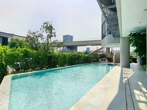 pool of Bangkok Boulevard Bangna KM.5 บางกอก บูเลอวาร์ด บางนา กม.5