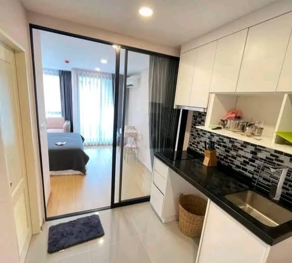 bedroom and room interior of Bangkok Horizon Phetkasem