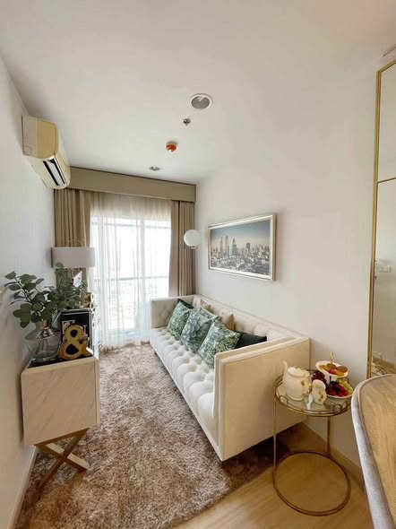 living room and bedroom of Bangkok Horizon Ratchada-Thapra