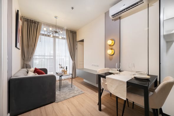 bedroom and living room of Bangkok Horizon Sathon