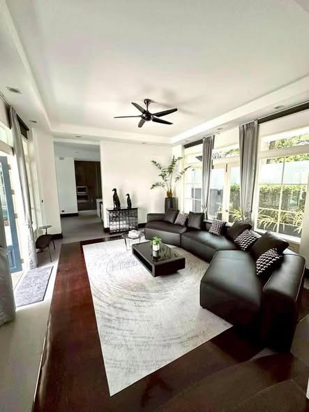 living room of Bangkok Luxury Pool Villa Thonglor