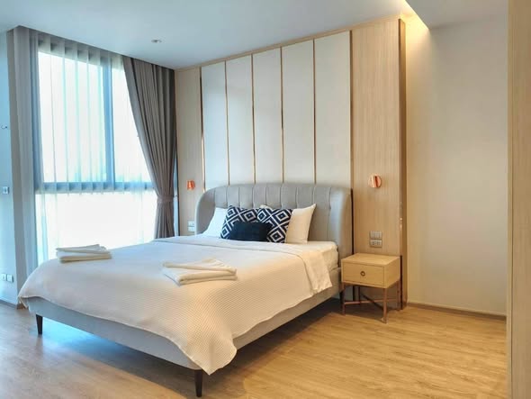 bedroom of Bearing Residence