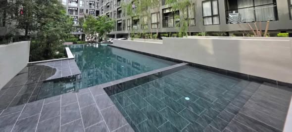 pool of Beat sukhumvit sale gallery