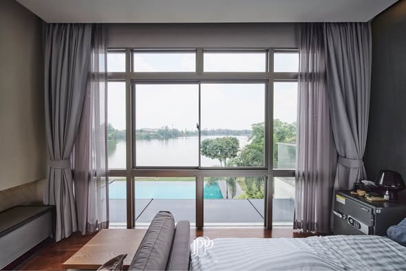bedroom and room interior of สระว่ายน้ํา หมูบ้านวรารมย์ สมุทรปราการ