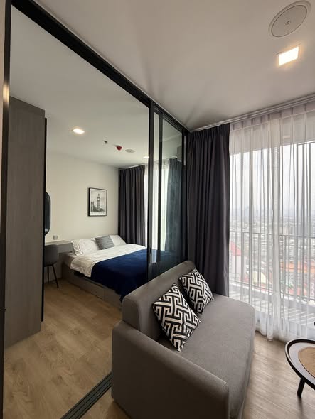 bedroom and room interior of โมดิซ ไรห์ม รามคำแหง