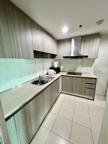kitchen of Belle Grand Rama 9