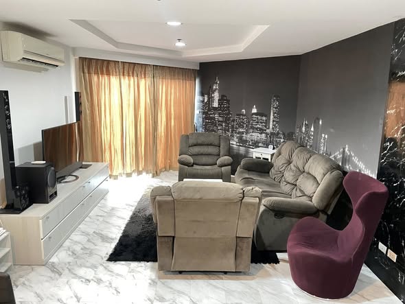 living room of Belle Grand Rama 9