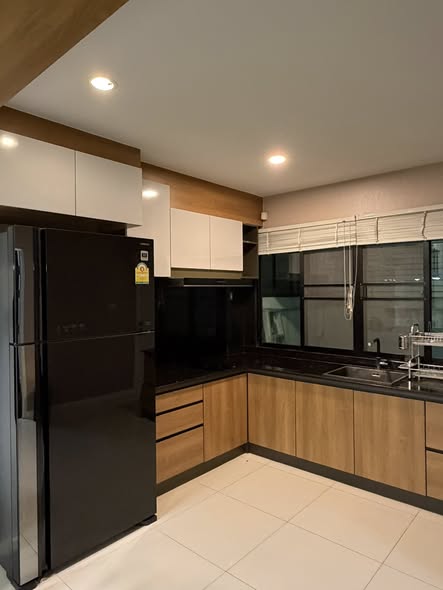 kitchen of Bless Town Sukhumvit 50