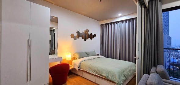 bedroom of Blocs 77