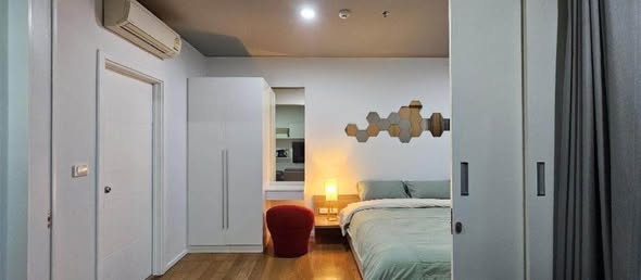 bedroom of Blocs 77